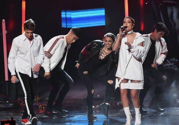 Kolaborasi ini sukses lewat lagu andalan mereka 'Closer', via: http://www.themalaymailonline.com/