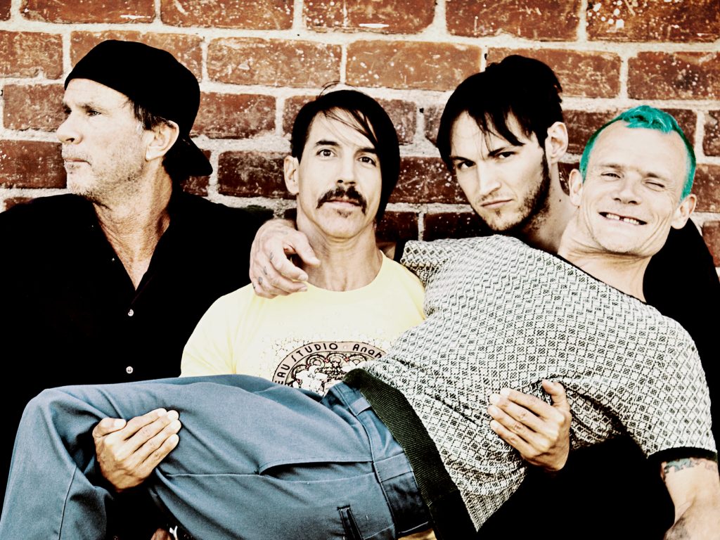 Red Hot Chili Peppers telah memenangkan berbagai penghargaan, via: http://beardedgentlemenmusic.com/