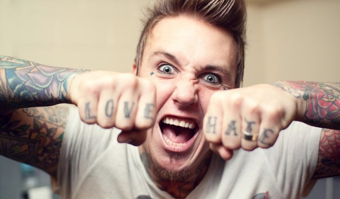 Konser, Papa Roach, Batal